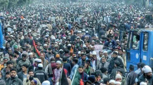 খালেদা জিয়ার জানাজায় অংশ নিতে মানিক মিয়া অ্যাভিনিউতে জনস্রোত
