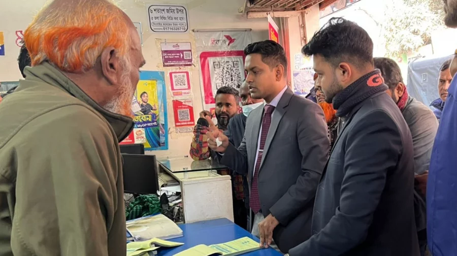 বেশি দামে গ্যাস সিলিন্ডার বিক্রি করায় ২ ব্যবসায়ীকে জরিমানা