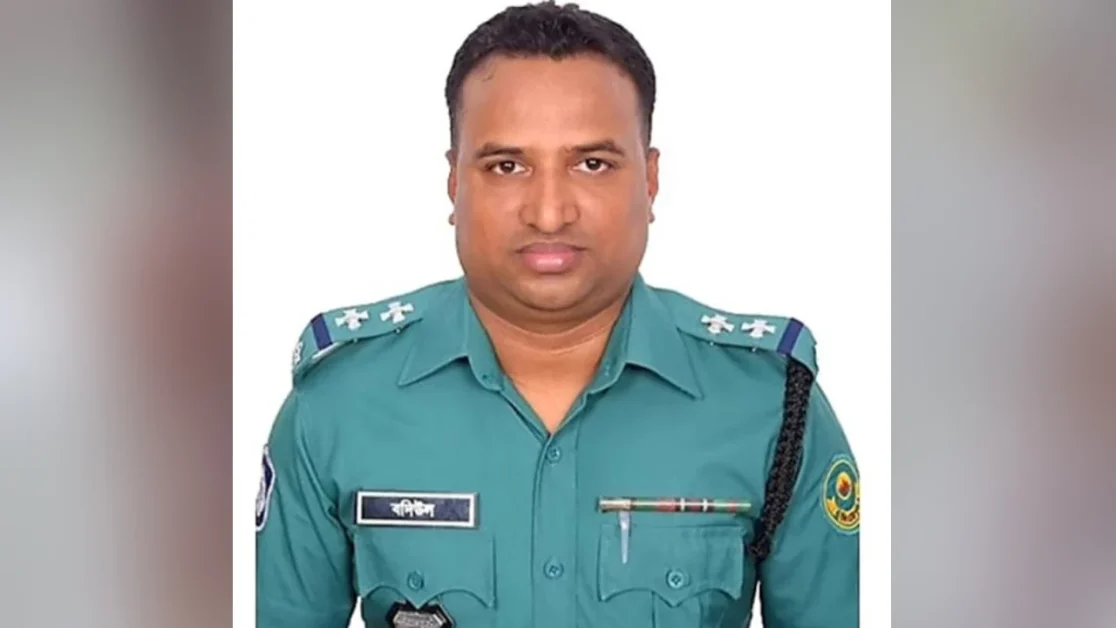 অস্ত্র দিয়ে ফাঁসানো হলো অটোচালককে! নেপথ্যে যে এসআই