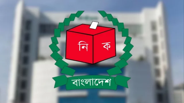 সরকারি কর্মকর্তারা গণভোটে ‘হ্যাঁ’ বা ‘না’–এর পক্ষে প্রচার চালাতে পারবেন না: ইসি