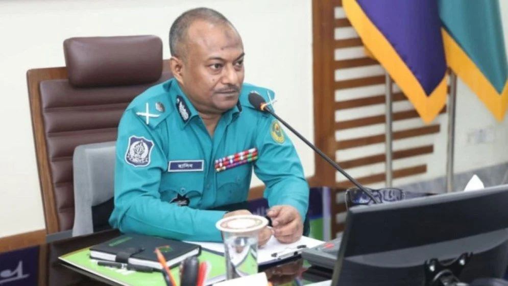 গ্রেফতার না করে কেন ‘দুষ্কৃতিকারীদের’ চট্টগ্রামে প্রবেশ নিষেধ? উঠছে নানা প্রশ্ন