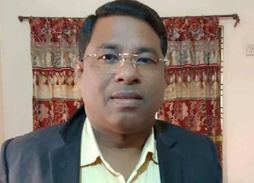 ডিসি অফিসের তৃতীয় শ্রেণির চাকরিতে আলাদিনের চেরাগ: আবুল হাসেম শিকদারের অস্বাভাবিক সম্পদের অনুসন্ধান