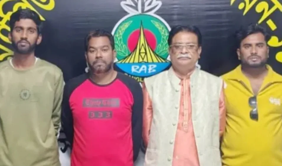 সোনারগাঁয়ে বিদেশি পিস্তল ও গুলিসহ বিএনপির সাবেক নেতা বজলু গ্রেপ্তার, আটক ৩ সহযোগী