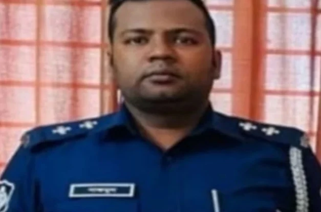 অভিযোগ আর ওয়ারেন্ট ছাড়াই নিরপরাধ মানুষ ধরেন এসআই নাজমুল