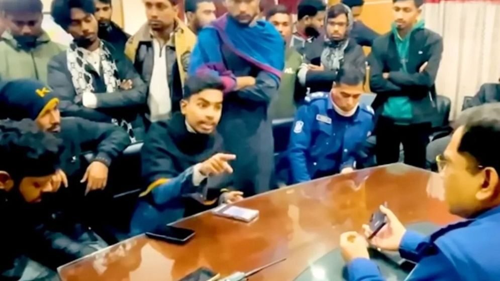 বৈষম্যবিরোধী সেই ছাত্রনেতা গ্রেফতার