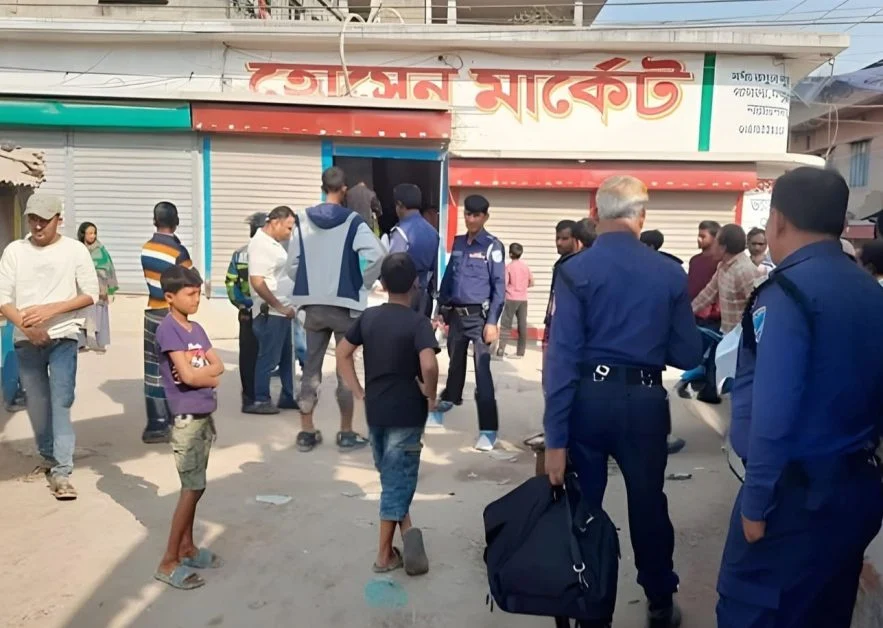 ফতুল্লায় এনএসপি কর্মীকে ধরে নিয়ে যুবদল নেতার মারধরের অভিযোগ, এলাকায় উত্তেজনা