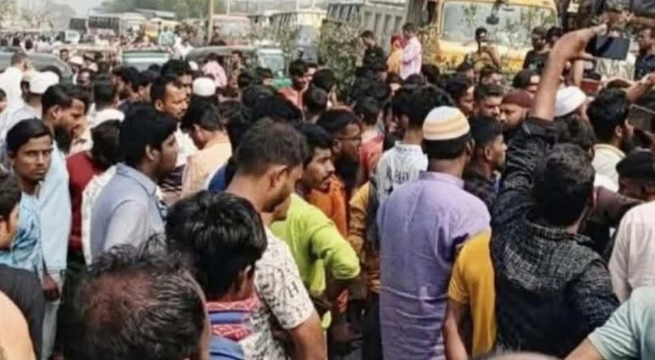 ত্রিশালে অতিরিক্ত চাঁদার প্রতিবাদে মহাসড়ক অবরোধ, দীর্ঘ যানজট