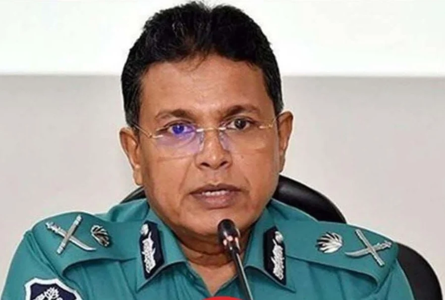 ঢাকা মেট্রোপলিটন পুলিশ-এর সাবেক কমিশনার হাবিবুর রহমানের দেশত্যাগে নিষেধাজ্ঞা