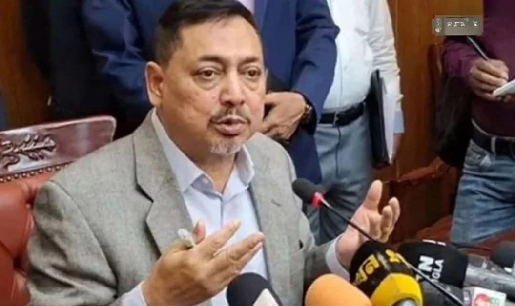 সরকারি কর্মকর্তারা সময়মতো অফিসে না এলে কঠোর ব্যবস্থা: মন্ত্রিপরিষদ সচিব