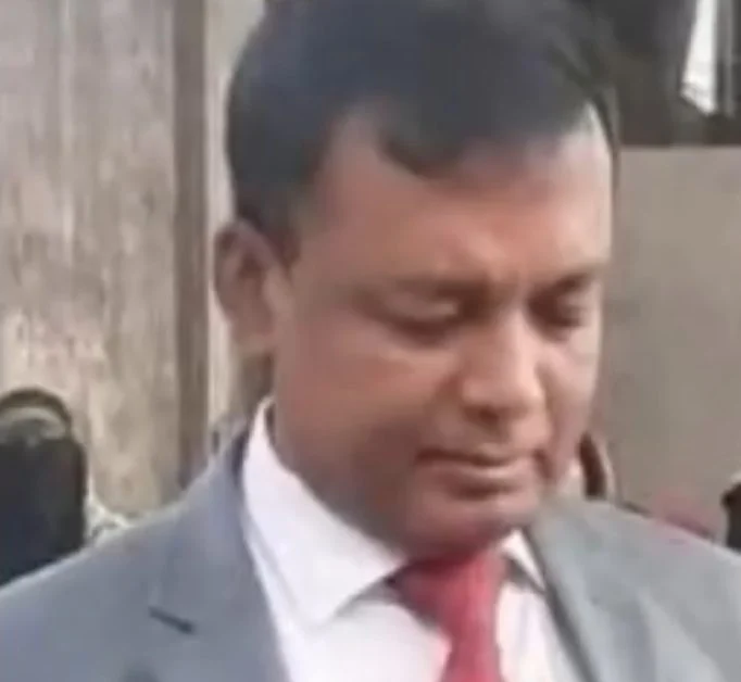 খুলনার খাদ্য নিয়ন্ত্রকের কার্যালয়ে ঘুষ ও দুর্নীতির অভিযোগ