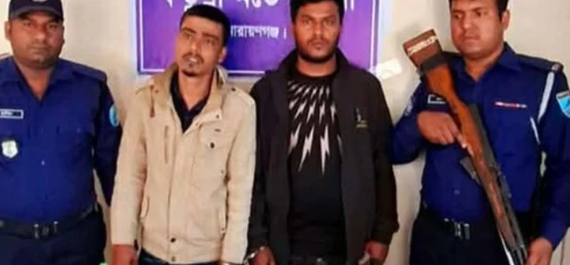 ফতুল্লা-য় ৮ লাখ টাকার স্বর্ণালংকারসহ দুই ডাকাত গ্রেপ্তার