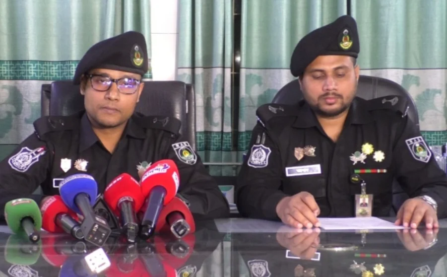 লেগুনাচালক হত্যা: যাত্রাবাড়ীতে র‍্যাবের অভিযানে ৩ আসামি গ্রেফতার