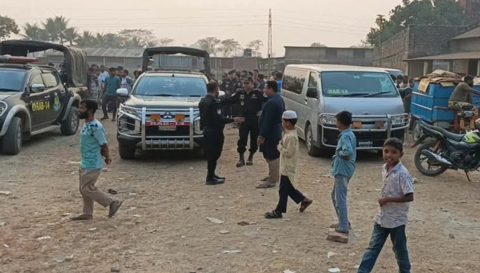 জামালপুরে গুদামে পুঁতে রাখা ১৪৪৪ লিটার টিসিবির তেল জব্দ, আটক ২