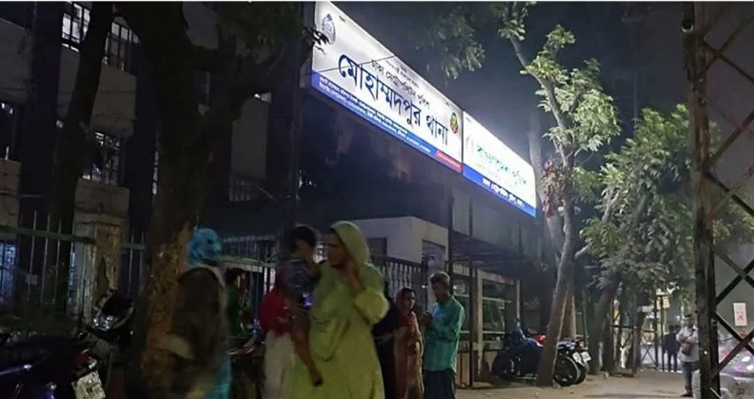 মোহাম্মদপুরে হাঁটতে গিয়ে ছিনতাইয়ের শিকার দুদকের মহাপরিচালক