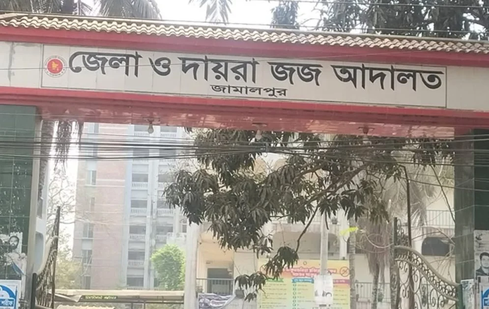 স্বামীকে গাছে বেঁধে স্ত্রীকে দলবদ্ধ ধর্ষণ: ৩ জনের মৃত্যুদণ্ড