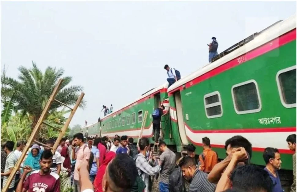 ঢাকা-উত্তরবঙ্গ রেলপথে বড় ধরনের বিঘ্ন