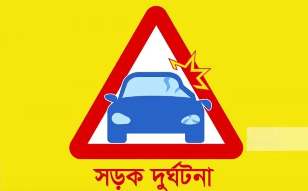পঞ্চগড়ে নিয়ন্ত্রণ হারিয়ে বাস খাদে, আহত অন্তত ২০