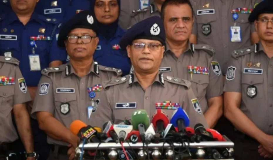 তরুণদের রাস্তায় অবরোধ ‘ঠিক না’: আইজিপি
