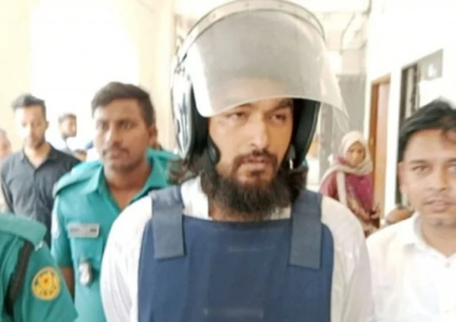 প্রতারণা মামলায় জামিন পেলেন গায়ক নোবেল