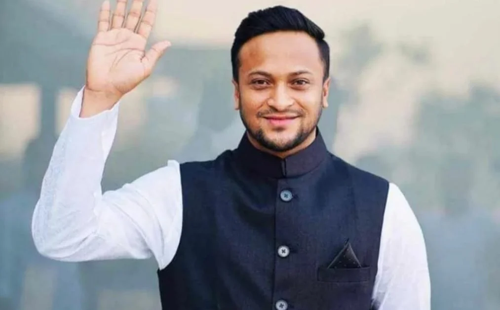 সাকিব আল হাসান: ক্রিকেটের পাশাপাশি রাজনীতিতেও আবার সক্রিয় হওয়ার ইচ্ছা