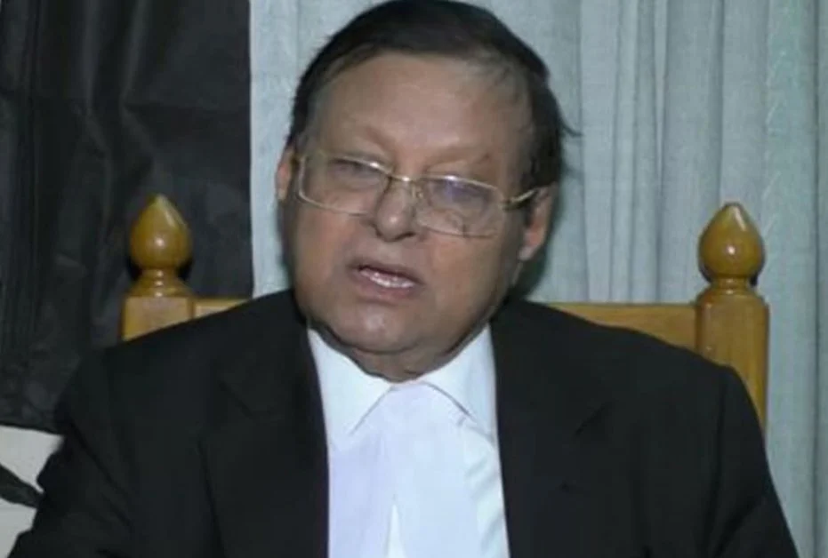 সাবেক আইনমন্ত্রী ব্যারিস্টার শফিক আহমেদ মারা গেছেন