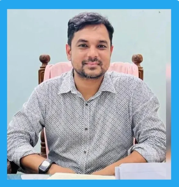 সম্পদের পাহাড় গড়েছেন সাব-রেজিস্ট্রার জাকির, অভিযোগে তোলপাড়