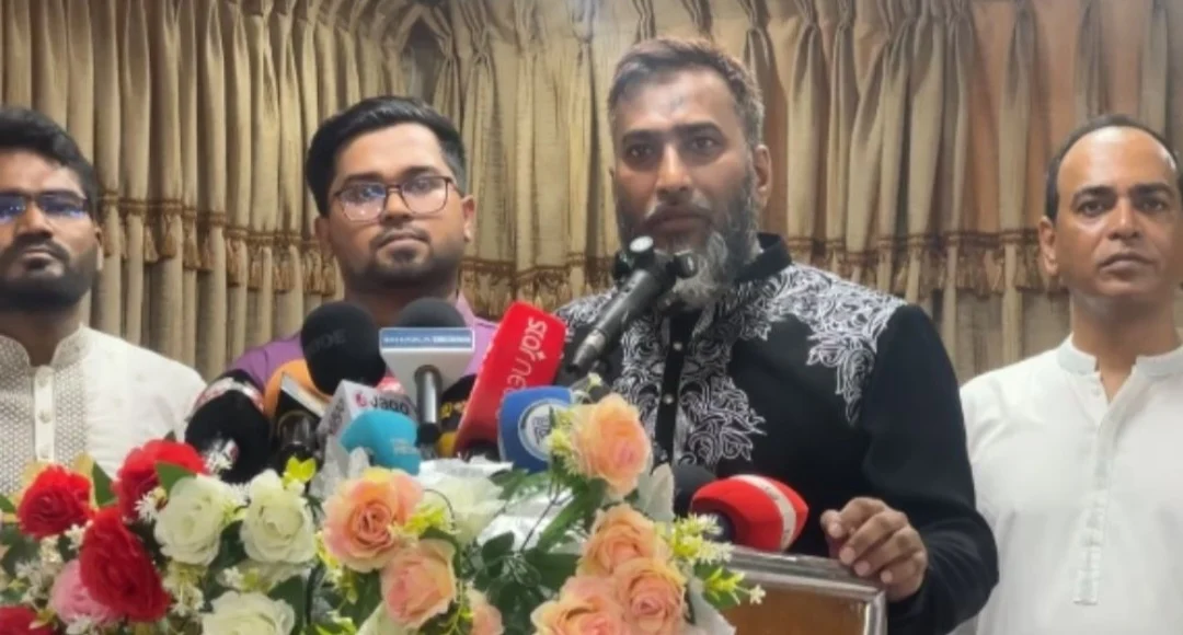 রাজপথে নামলে সরকারের পতন ঘটাতে বেশি সময় লাগবে না: ইসহাক সরকার