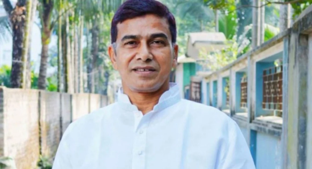 ফেসবুকে কটূক্তি করলেও শিক্ষার্থীর পাশে প্রতিমন্ত্রী ফরহাদ হোসেন আজাদ