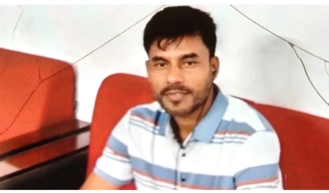 থানায় নেওয়া গাড়ি ফেরত না দেওয়ার অভিযোগে এএসআই আটক