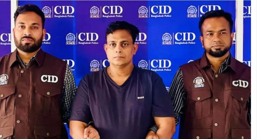 ১২০ কোটি টাকা হাতিয়ে বিদেশ পালানোর সময় বিমানবন্দরে আটক আবাসন প্রতিষ্ঠানের ডিএমডি