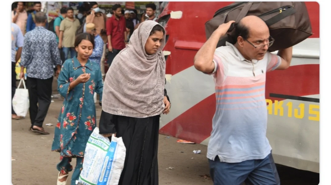 বাসভাড়া বেশি নেওয়ার অভিযোগ, চলছে ভোক্তা অধিদপ্তরের অভিযান