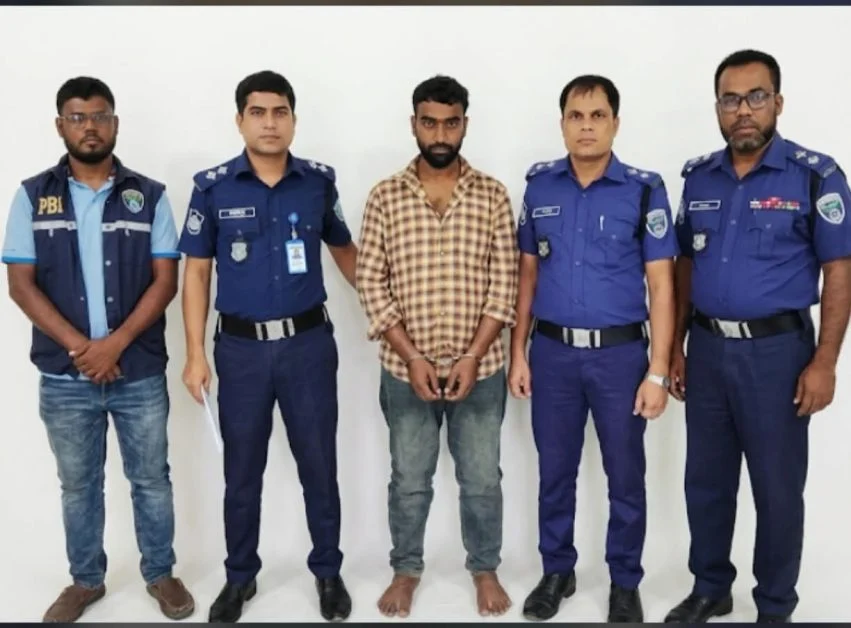 অটোরিকশার লোভে চালককে হ’ত্যা: ১২ ঘণ্টার মধ্যে মূল অভিযুক্তসহ গ্রেপ্তার ৬