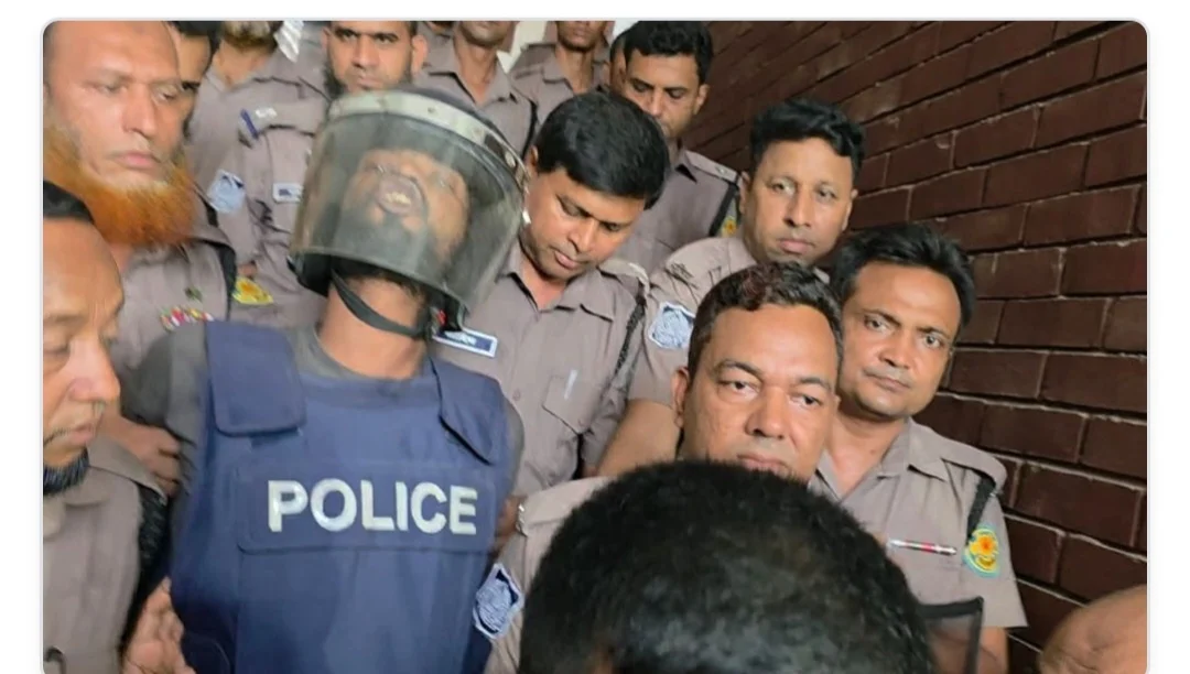 ‘আমি ধ’র্ষণ করেছি, মারছে ডলার’— আদালতে চাঞ্চল্যকর দাবি রামিসা হ”ত্যা মামলার আসামি সোহেলের