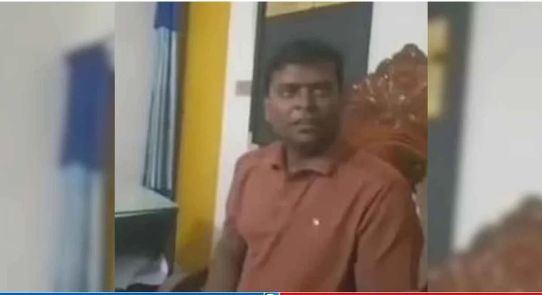 টেবিলের নিচে ঘু”ষ নেওয়ার ভিডিও ভাইরাল, বাগমারা থানার তদন্ত কর্মকর্তা প্রত্যাহার