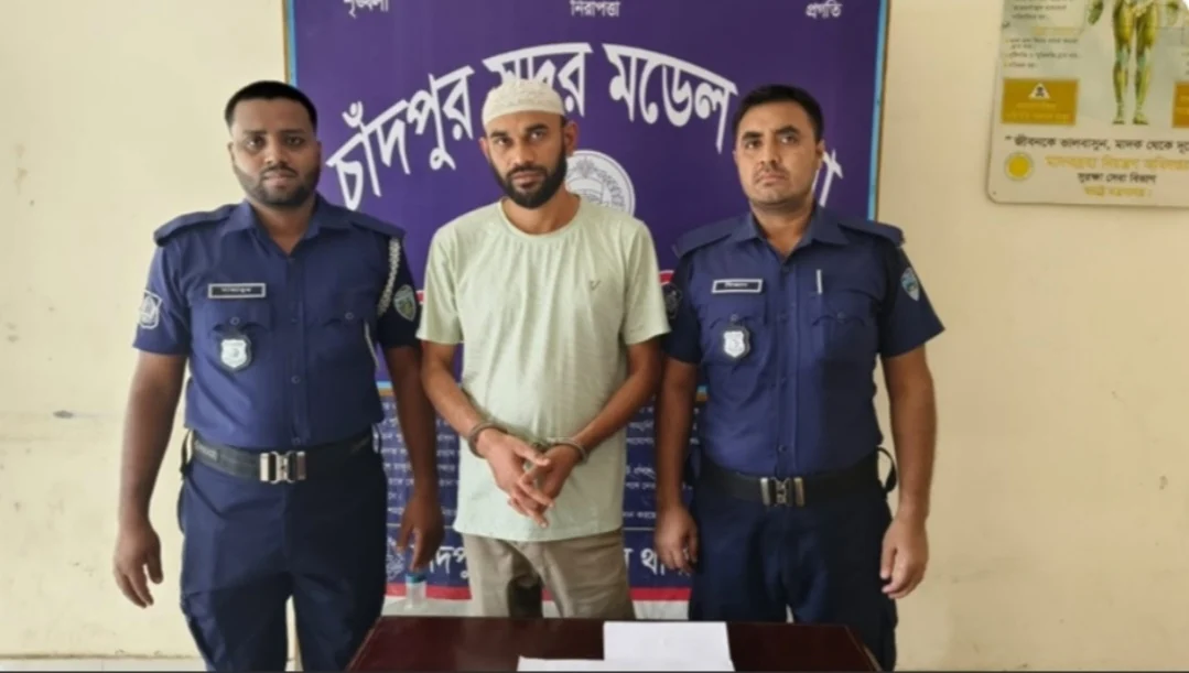 ৯৯৯-এ স্ত্রীর ফোনকল, অভিযানে ই’য়া’বাসহ আইনজীবী গ্রেপ্তার