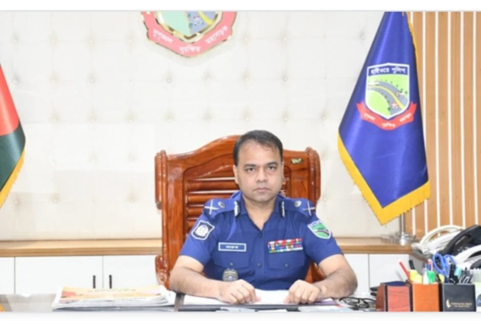 হাইওয়ে পুলিশের অতিরিক্ত আইজিপি হিসেবে দায়িত্ব নিলেন ফারুক আহমেদ