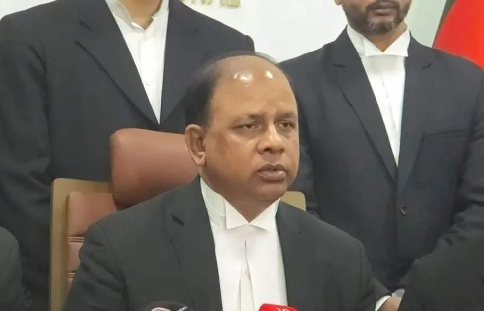বিতর্কিত বক্তব্য ছাড়া শেখ হাসিনার বক্তব্য প্রচারে আইনি বাধা নেই’—চিফ প্রসিকিউটর